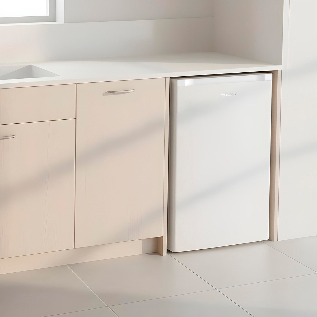Congelador Vertical Infiniton Ciclico, 63 Litros, Clase Energetica D CV-85L8BDD Blanco-6