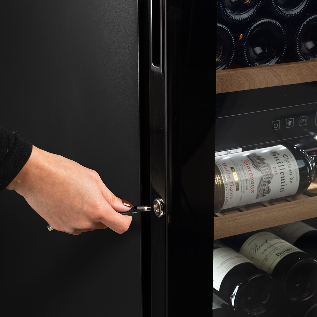 Vinoteca Climadiff para 138 botellas - MILLESIME140DB Negros-4
