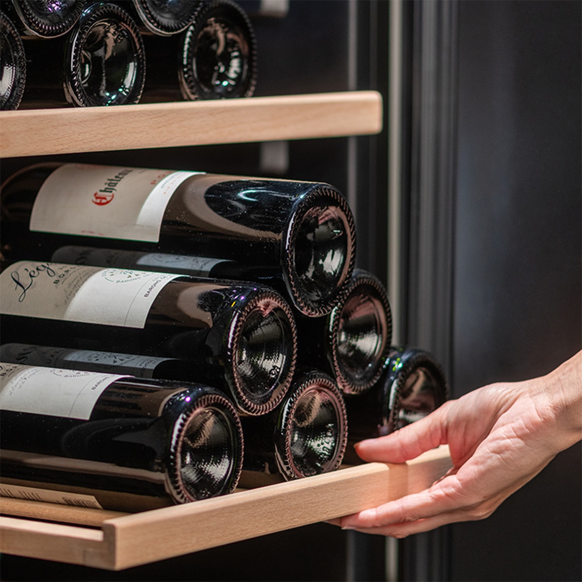 Vinoteca La Sommeliere para 116 botellas - CTPNE120E Negro-10