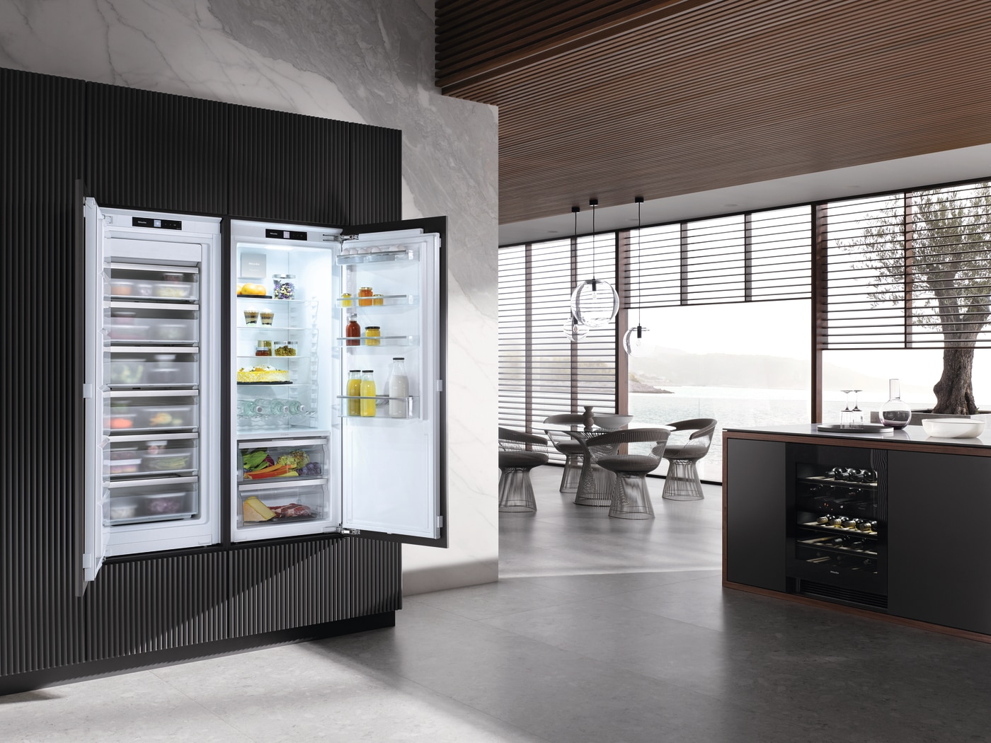 Arca Congeladora Vertical Encastrável Miele FNS 7470 D NoFrost e de 139,5 cm - Branco Branco-5
