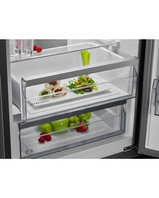 Frigorífico combi AEG con Cooling 360° - ORC8M361EE Cristal negro-9