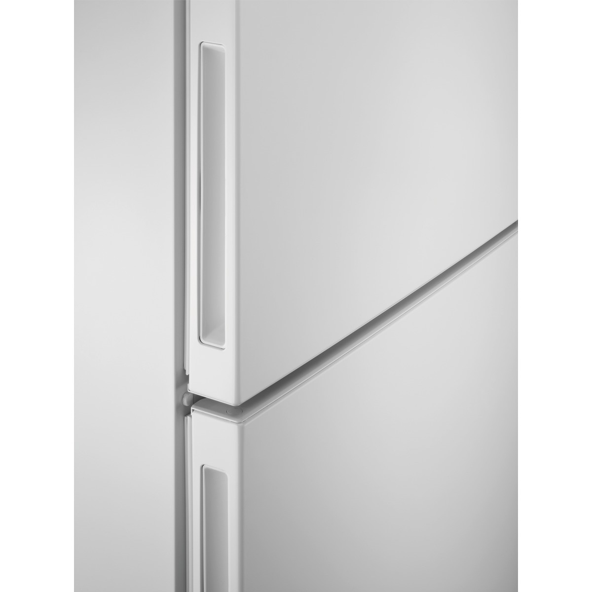 Frigorífico combi Electrolux TwinTech, No Frost - LNT5ME32W1 Blanco-5