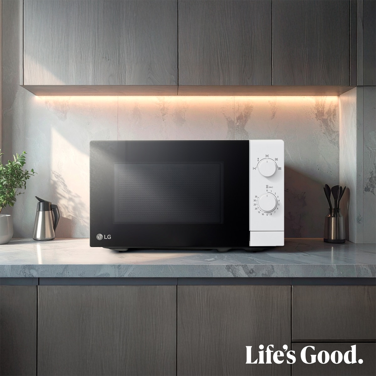 Microondas LG 20 litros con 5 niveles de potencia - MS2082H 10