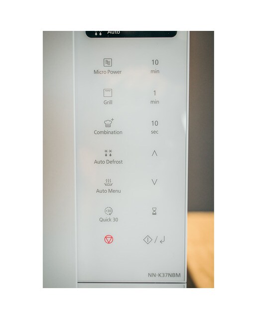 Microondas  Panasonic 24 litros y grill - NN-K35NWMEPG Blanco-7