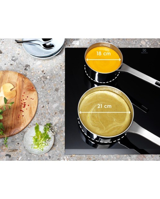 Placa de inducción Electrolux 3 zonas de cocción - LIS62341 - Negro Negro-10