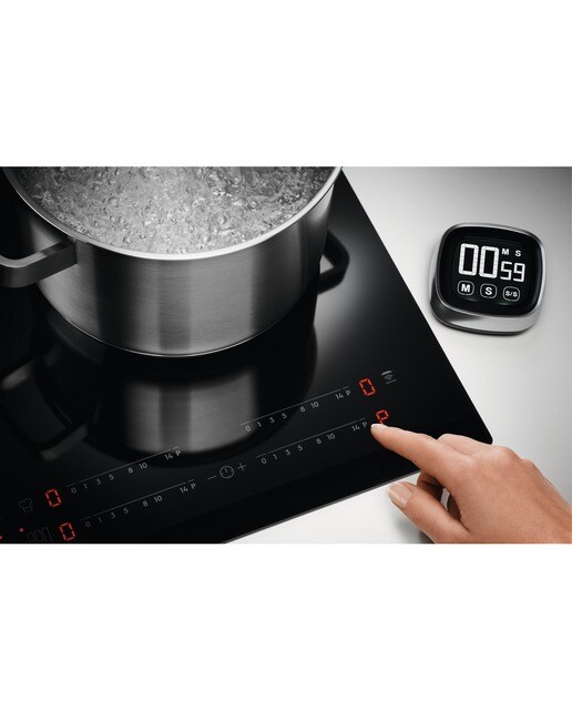 Placa inducción Electrolux con 3 zonas de cocción - EIT60342 Negro-10