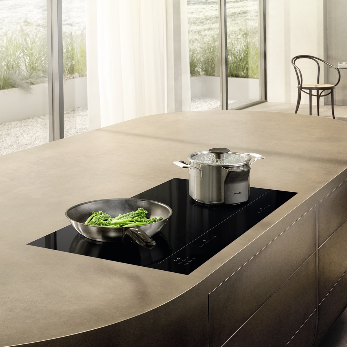 Placa de inducción Miele Inducción total - KM 8695-2 FL - Negro Negro-2