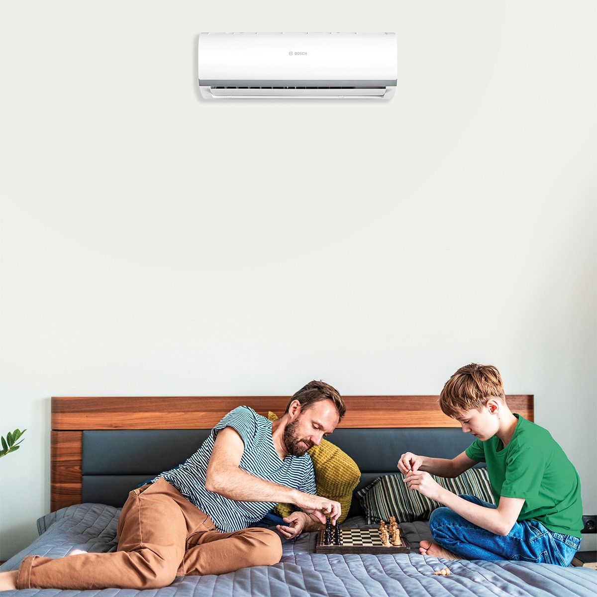 Aire acondicionado 1x1 Bosch Inverter con 2268 frig/h + 2520 kcal/h, WIFI - CL2000i 26 Blanco-4