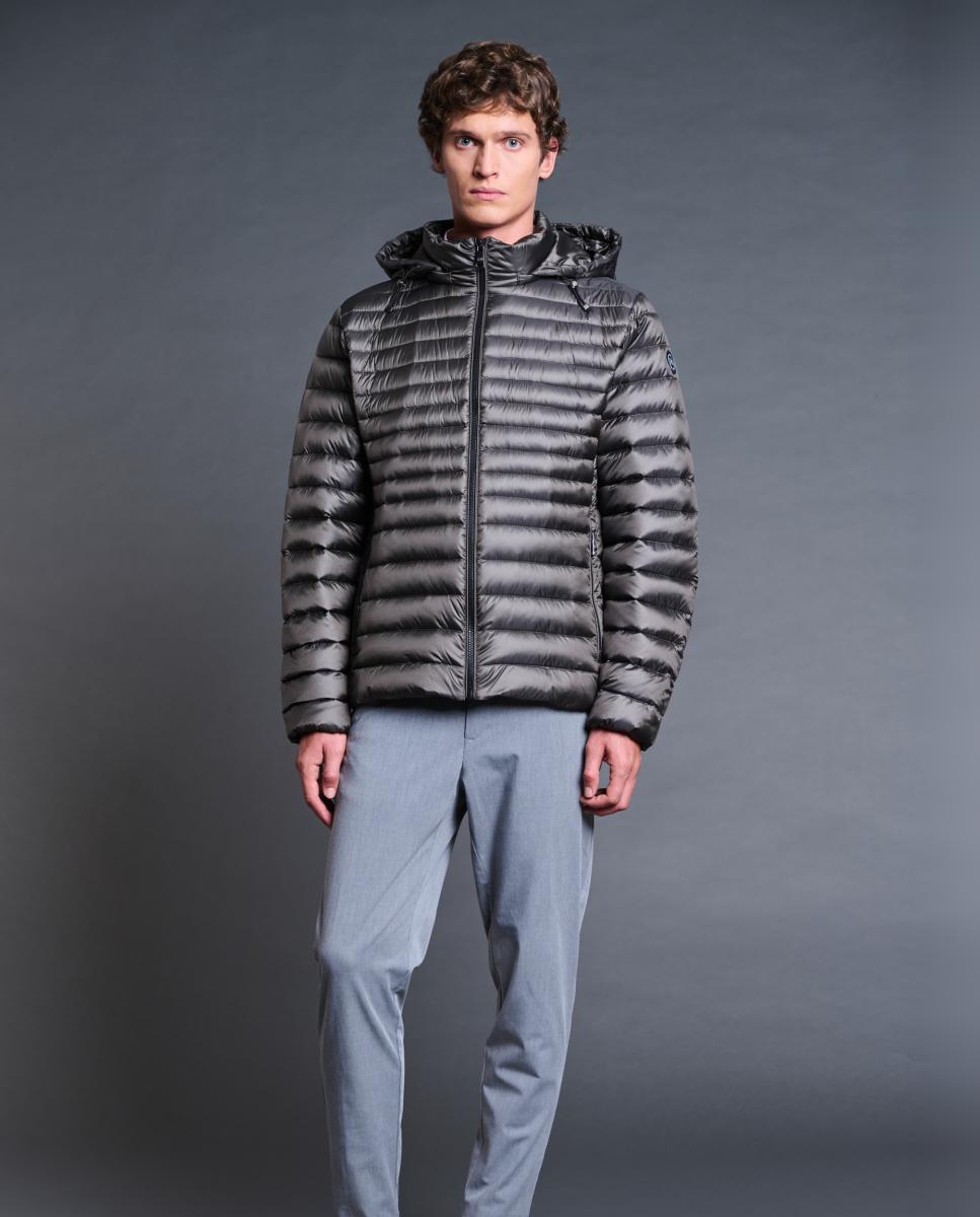 Imagen 6 de Plumífero icónico, realizado en tejido técnico al puro estilo street style. - Henry Arroway - Verde Verde
