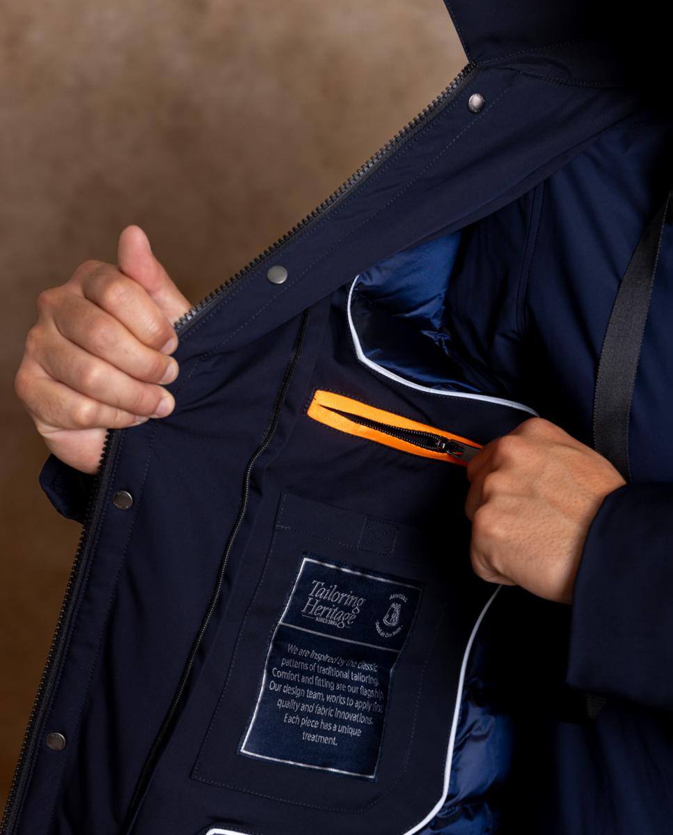 Imagen 6 de Plumífero acolchado perfecto para hombres exigentes que aprecian los pequeños detalles. - Henry Arroway - Azul marino Azul marino