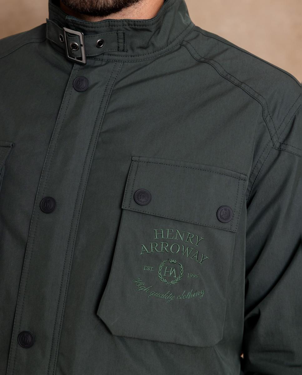 Imagen 4 de Chaqueta de hombre de estilo utilitario y líneas contemporáneas. - Henry Arroway - Kaki Kaki