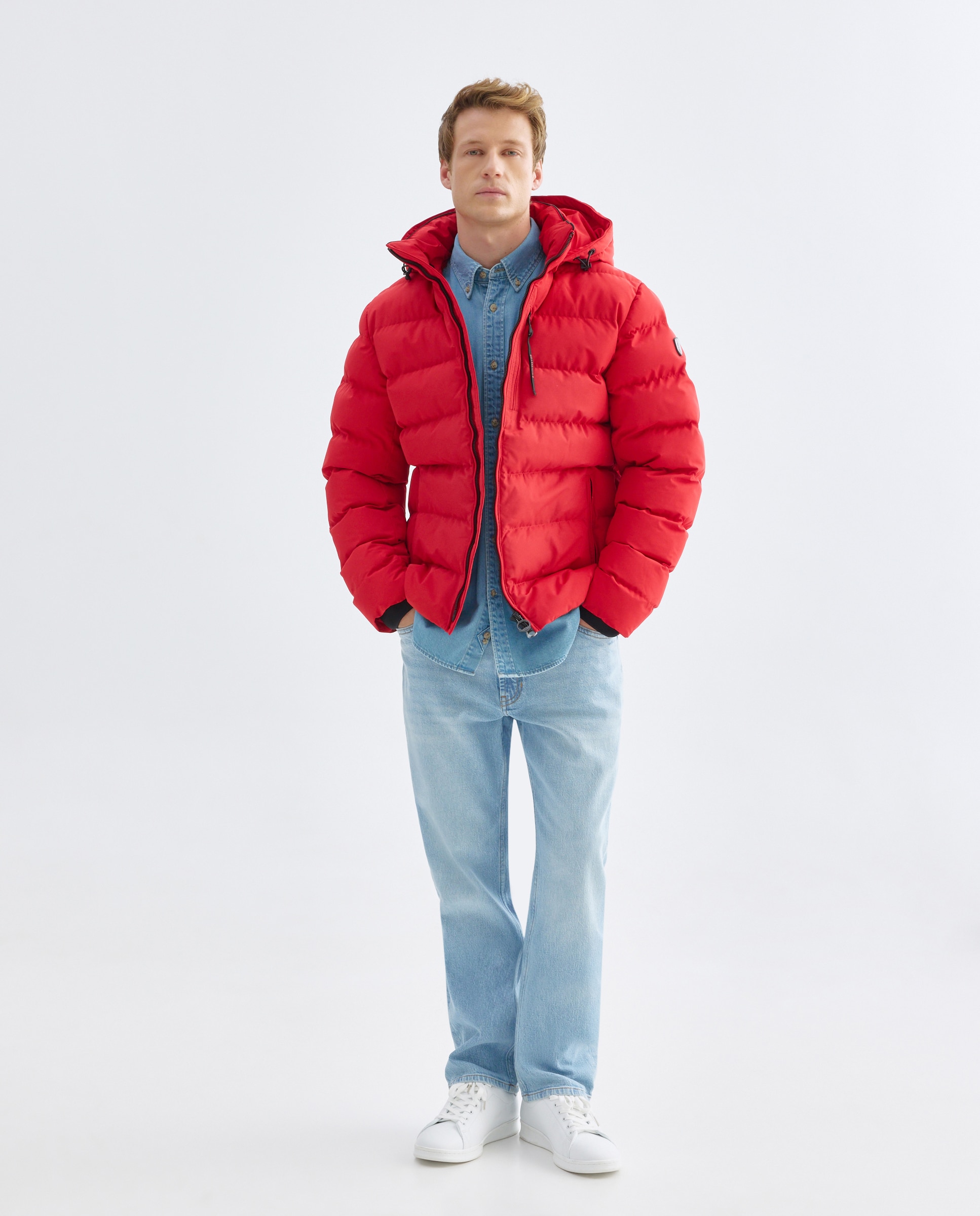 Imagen 0 de Parka de hombre acolchada con capucha desmontable Rojo