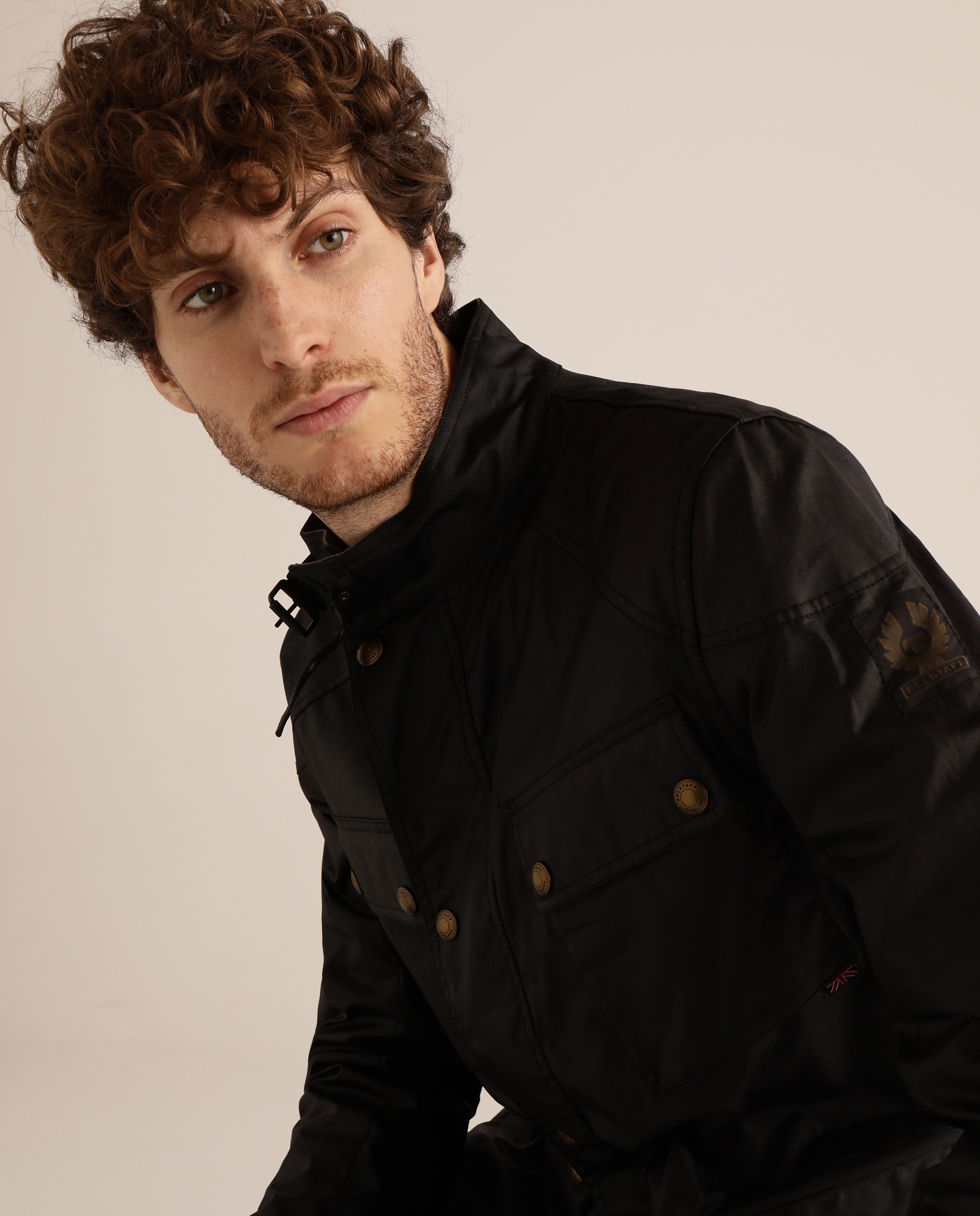Casaco preto de homem com quatro bolsos Preto-2