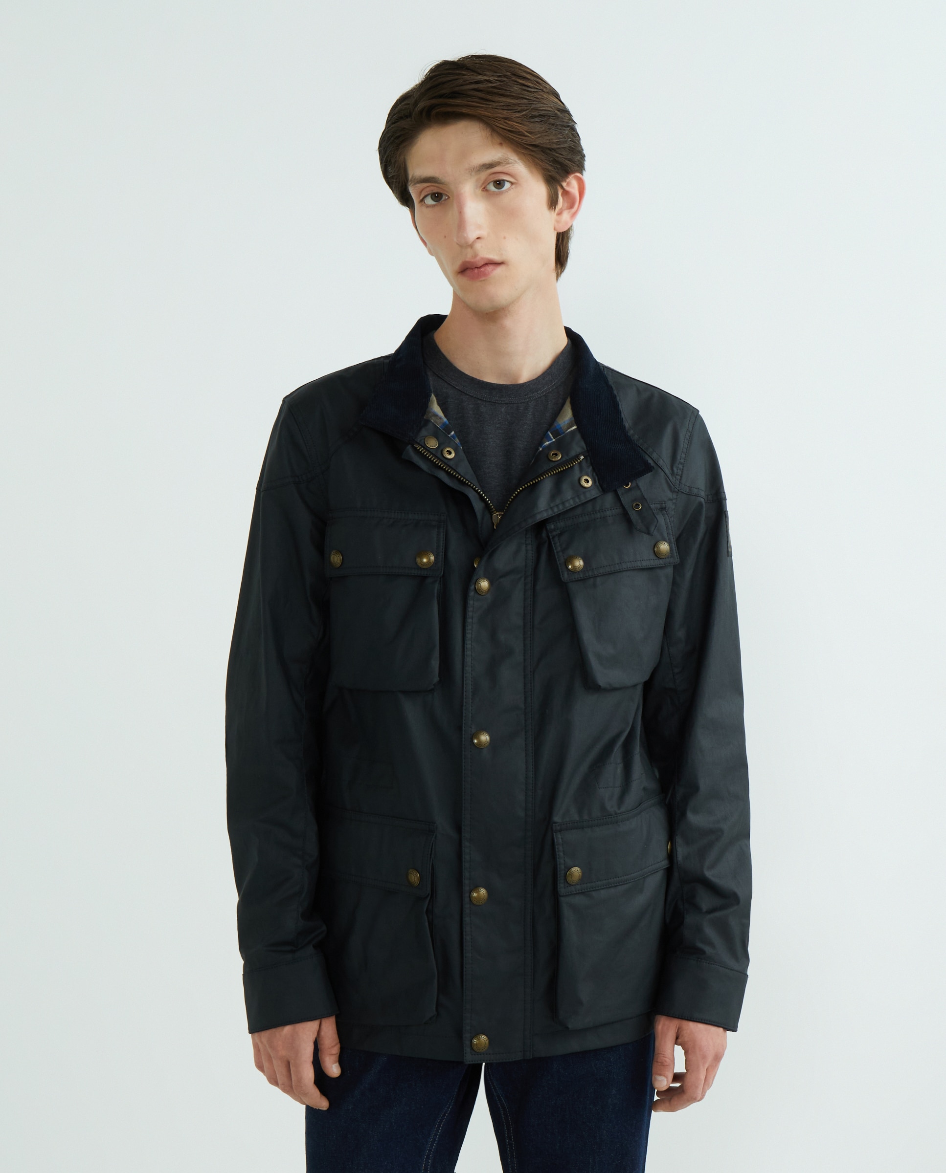 Imagem 0 de Blusão Encerado 3/4 com Quatro Bolsos