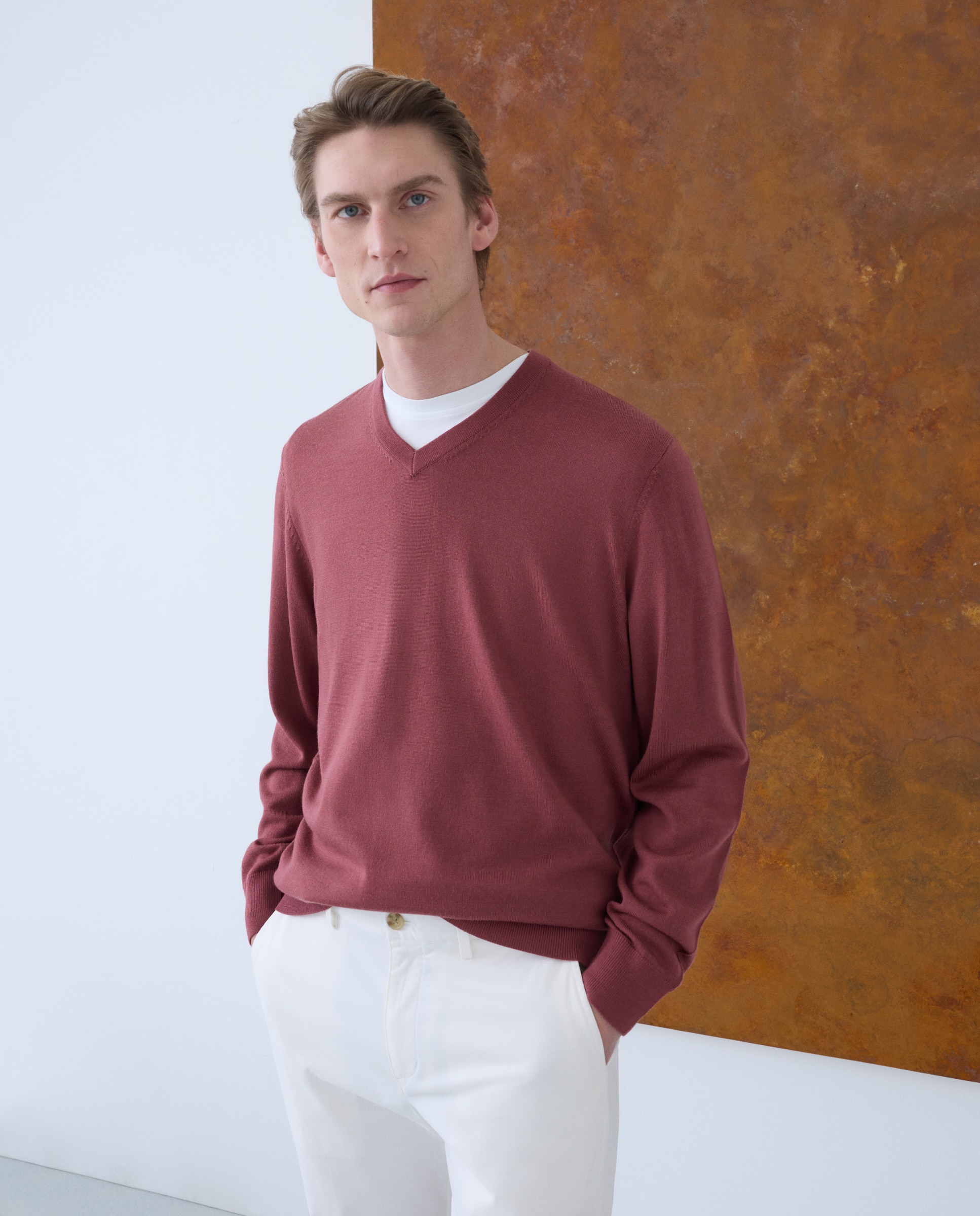 Imagem 0 de Camisola de Malha Lisa 100% Lã Merino com Decote em Bico