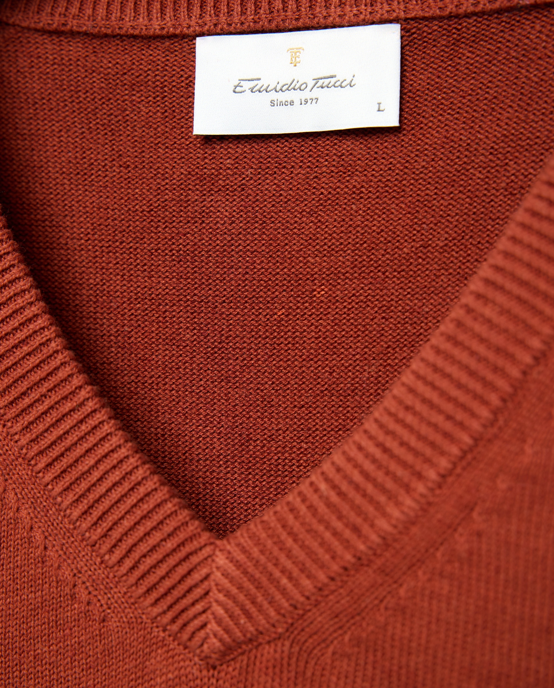 Camisola de Malha Lisa em Algodão e Linho com Gola em Bico Vermelho-5