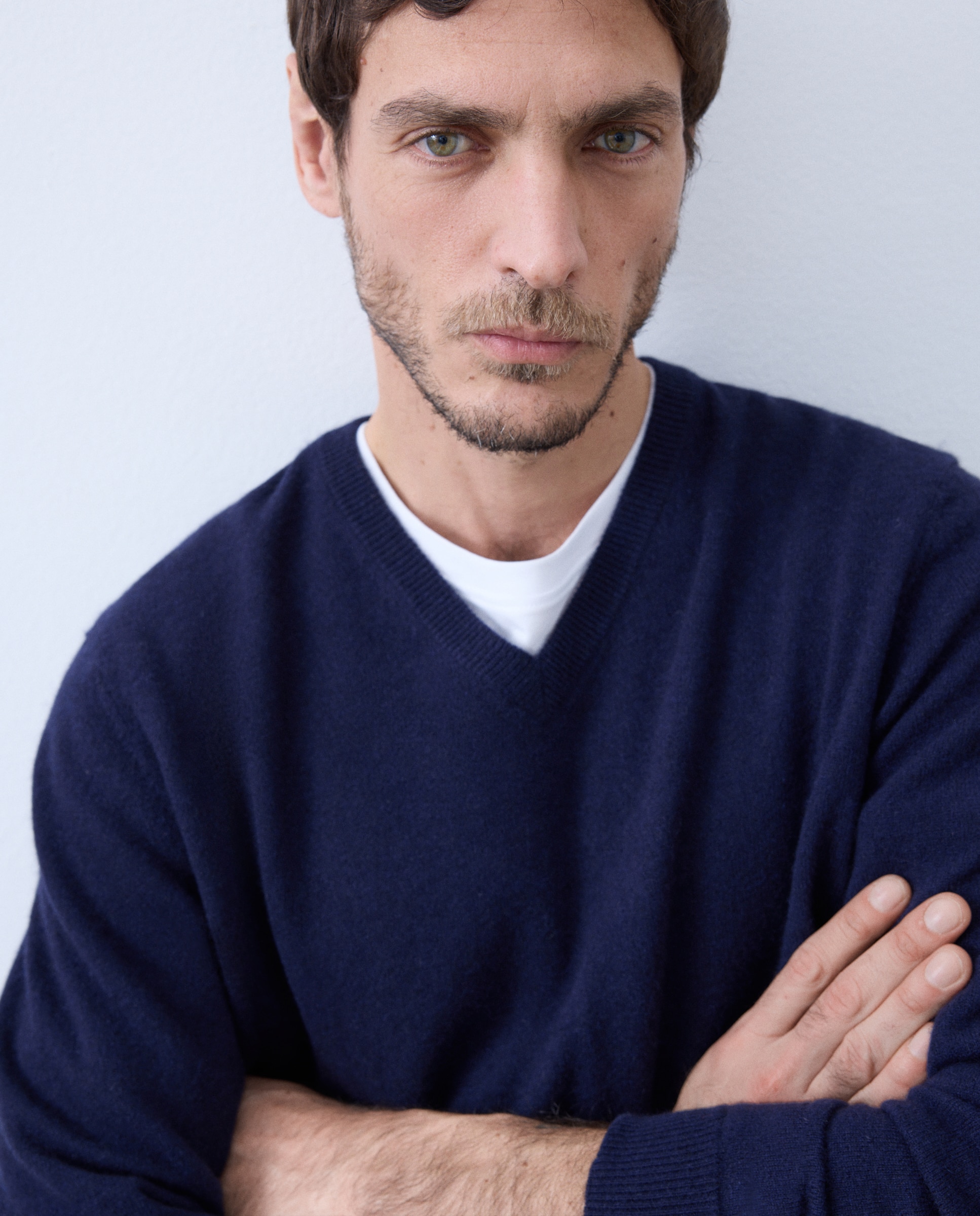 Jersey de hombre de cuello pico liso cashmere - Emidio Tucci - Azul marino Azul marino-2