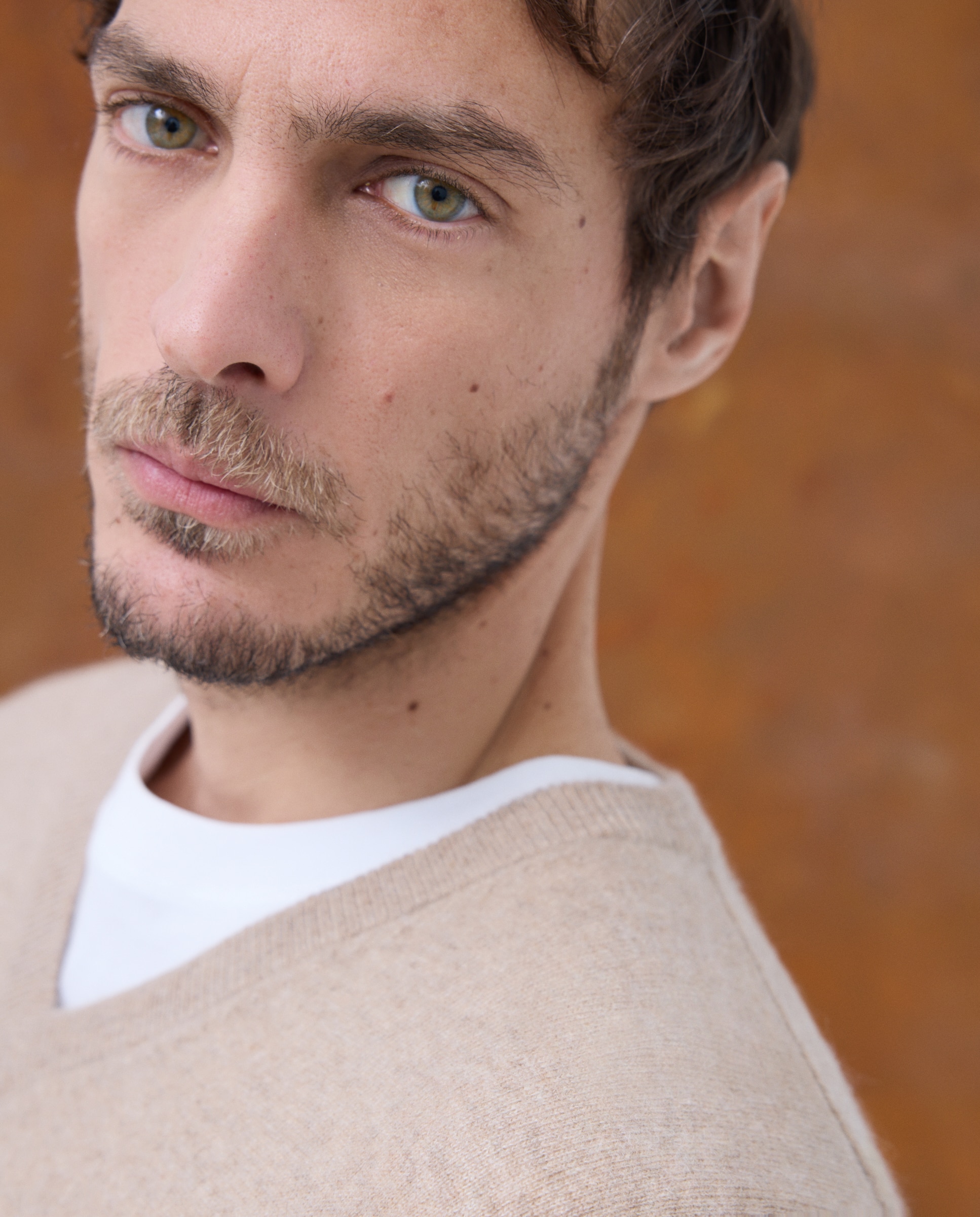 Jersey de hombre de cuello pico liso cashmere - Emidio Tucci - Beige Beige-4