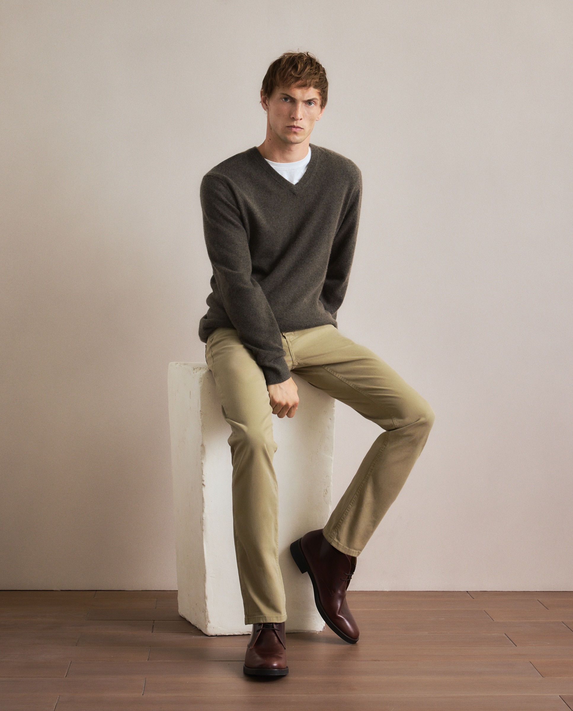 Jersey de hombre de cuello pico liso cashmere - Emidio Tucci - Marrón Marrón-2