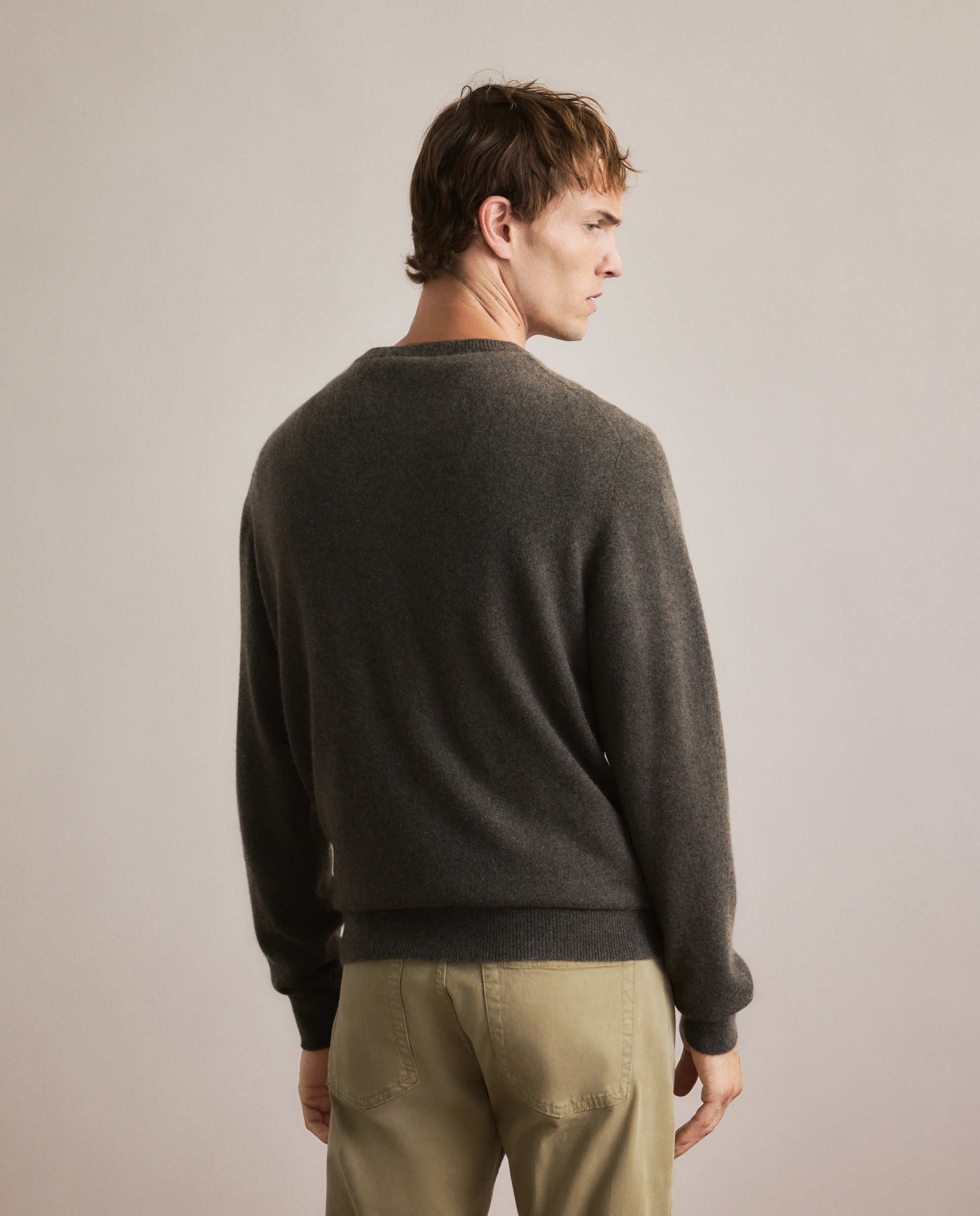 Jersey de hombre de cuello pico liso cashmere - Emidio Tucci - Marrón Marrón-3
