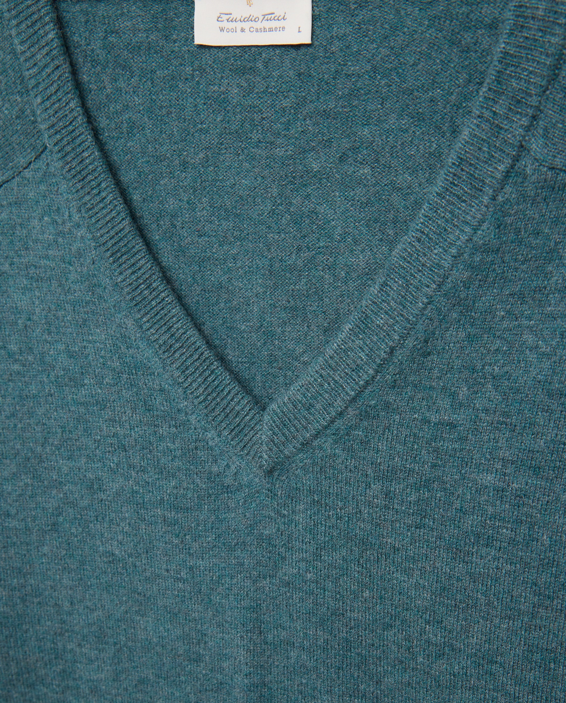 Camisola de Malha Lisa com Decote em Bico e em Lã e Caxemira Verde-2