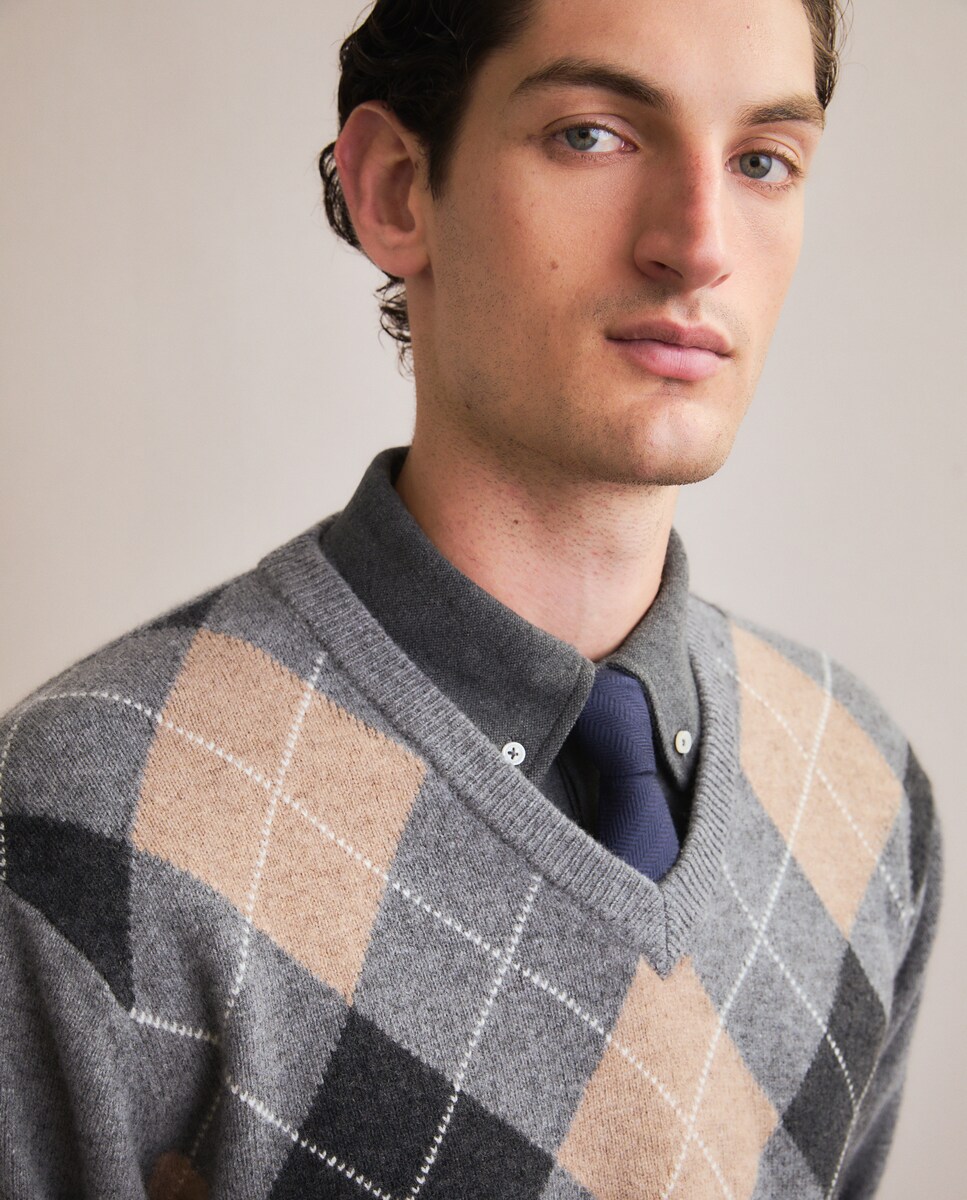 Jersey de hombre cuello pico fantasia rombos 100% lambswool