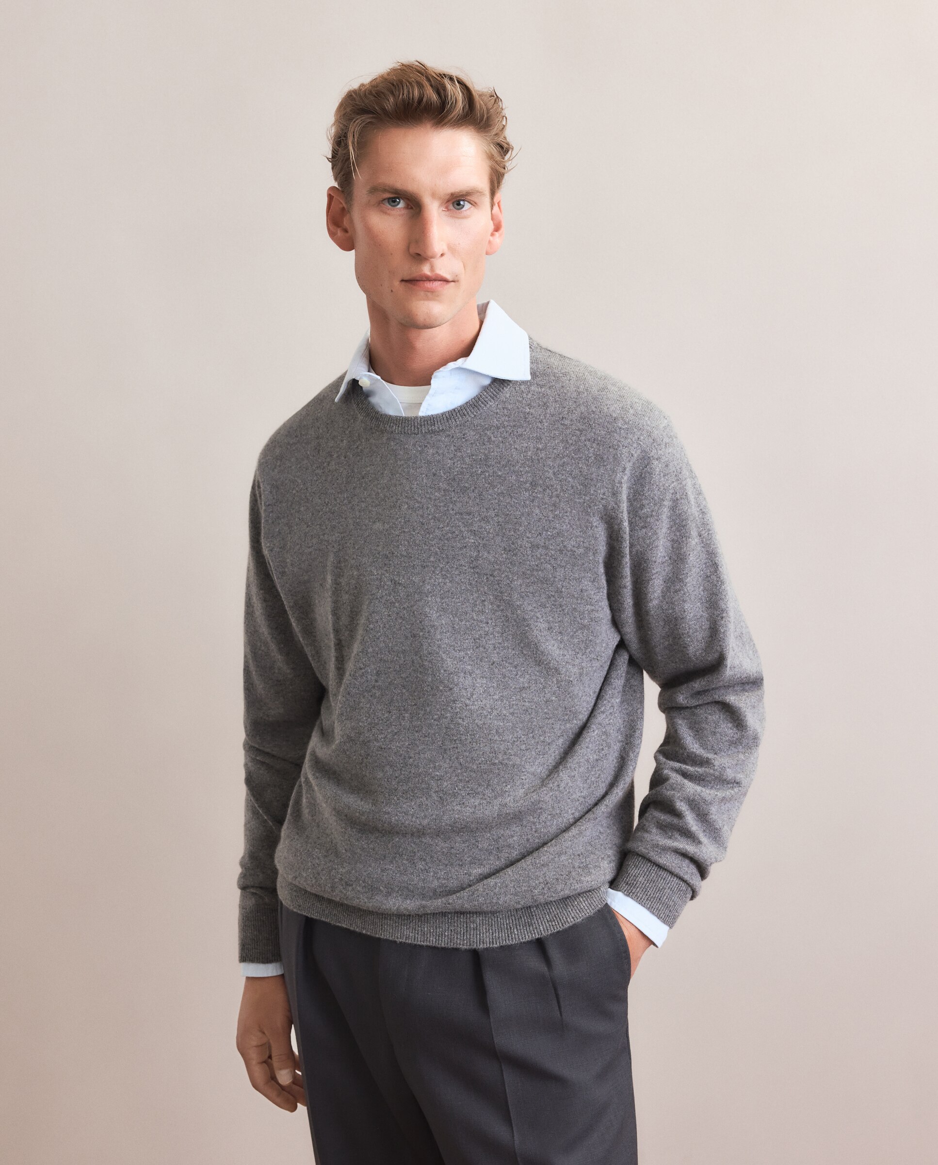 Jersey de hombre de cuello redondo liso cashmere - Emidio Tucci - Gris Gris-2