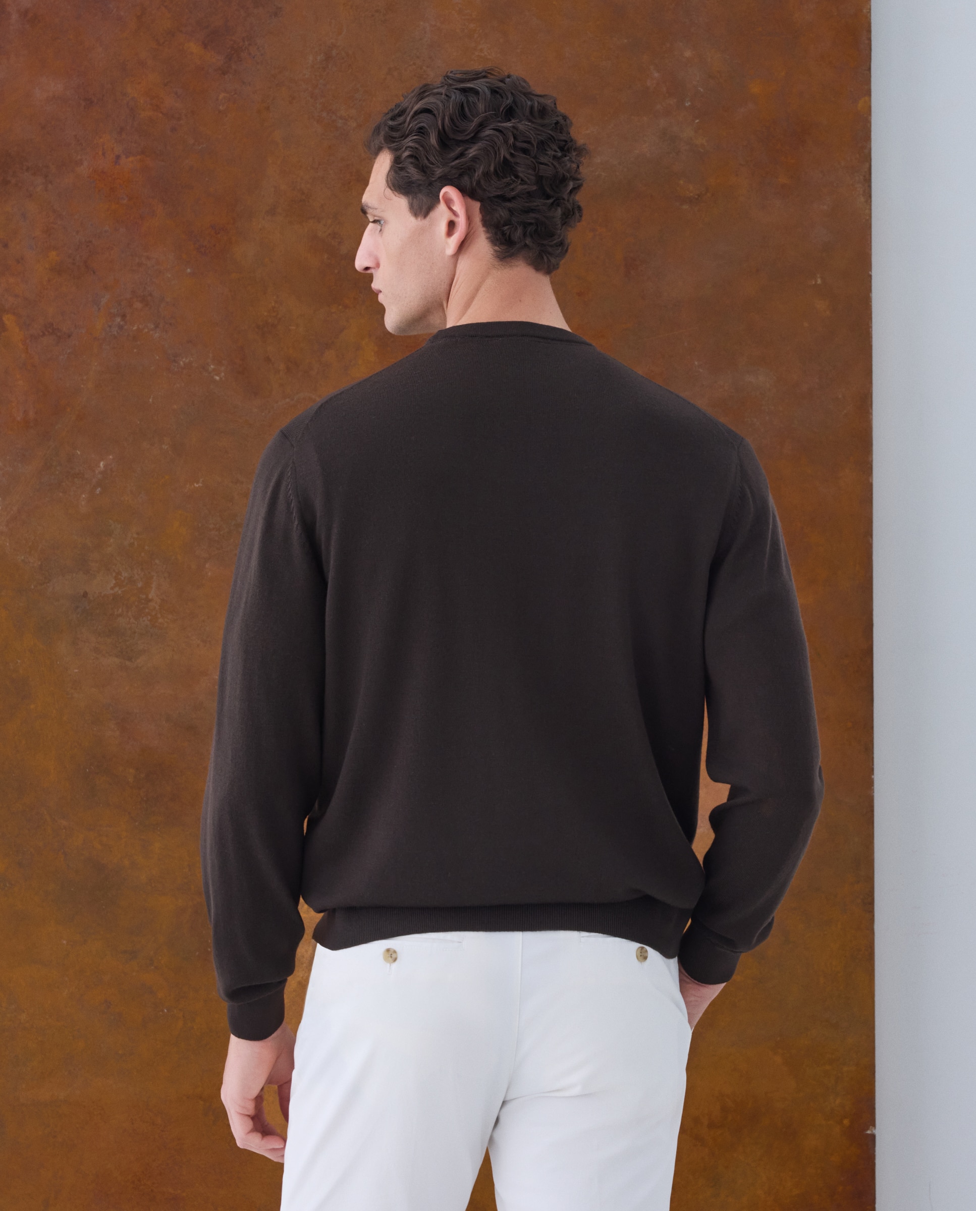 Camisola de Malha Lisa 100% Lã Merino com Decote Redondo Castanho-chocolate-3