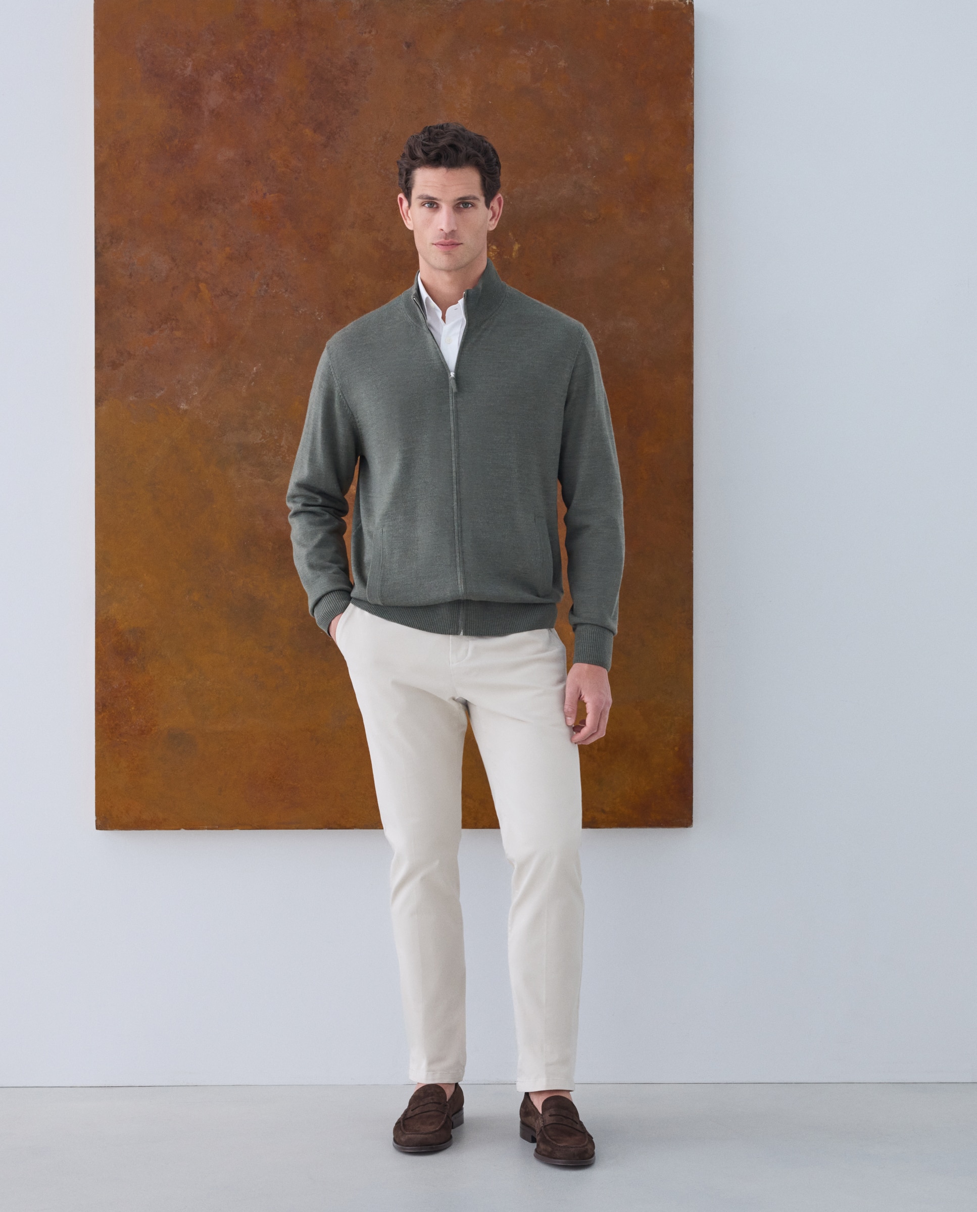 Cardigan Liso 100% Lã Merino com Botões Caqui-2