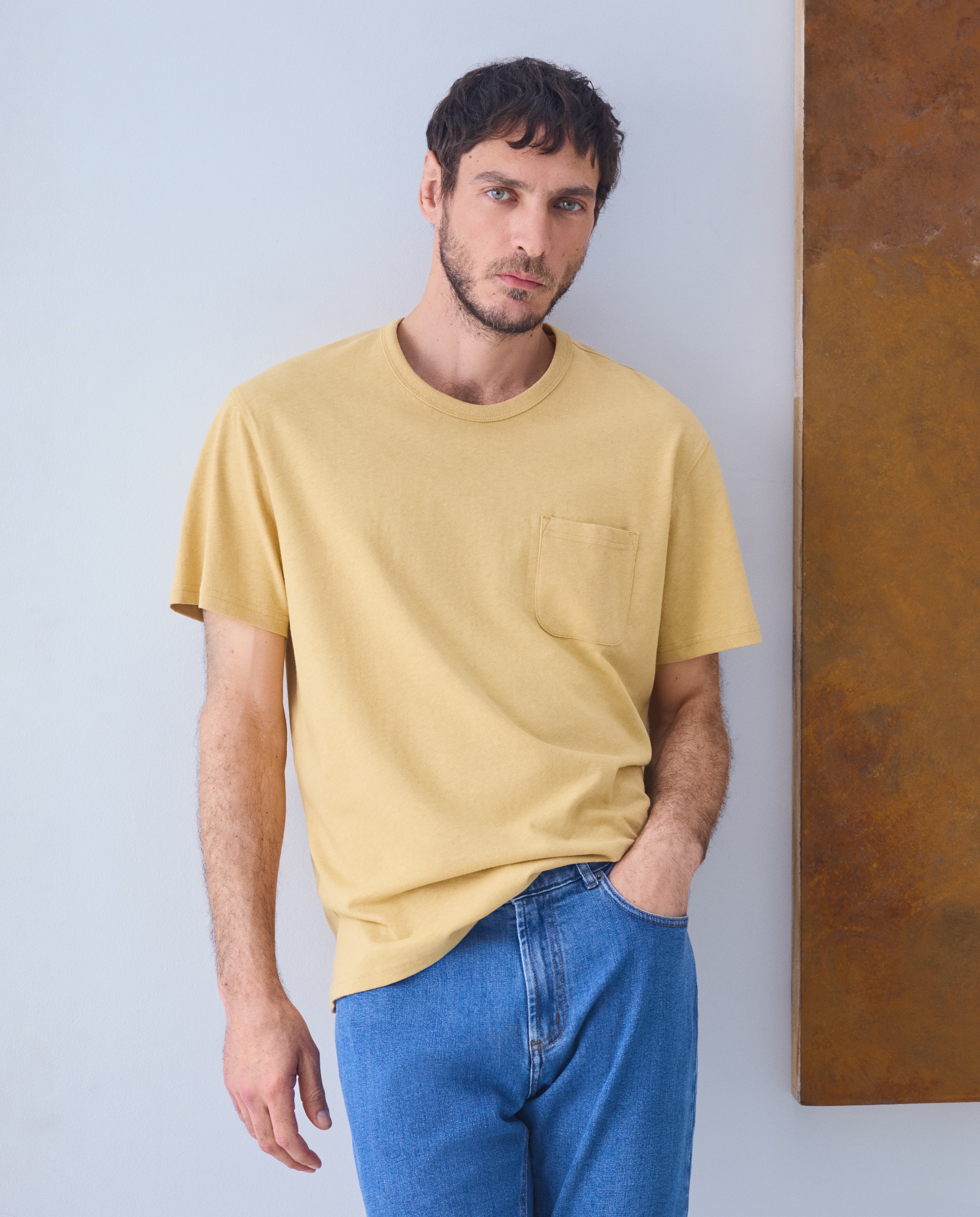 Imagem 0 de T-shirt Liso de Algodão e Linho com Gola Redonda