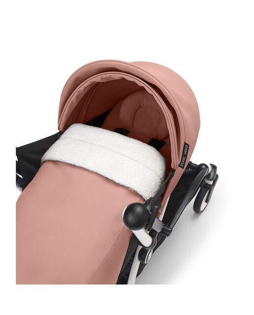 Carro de bebé Stokke® YOYO³ con Chasis Blanco y Pack recién nacido 0+ Ginger 2