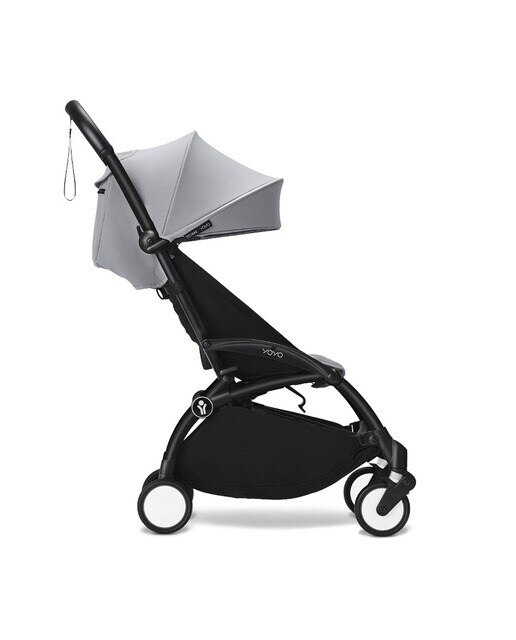 Carrinho de passeio Stokke® YOYO³ com chassis preto e pack de 6+ cores Stone 2