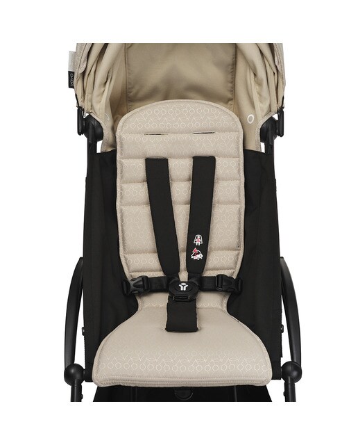 Carrinho de passeio Stokke® YOYO³ com chassis preto e pack de 6+ cores Bonpoint Beige 4