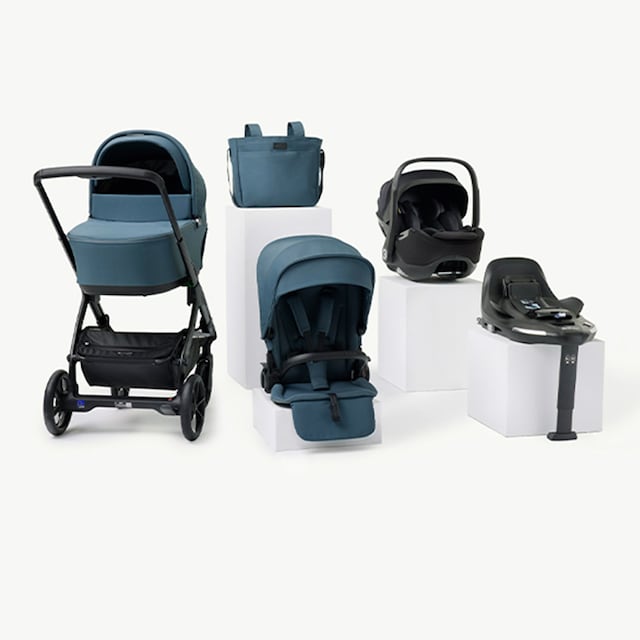Imagen 0 de Pack Jané carrito Keep con silla de coche y accesorios azul y negro