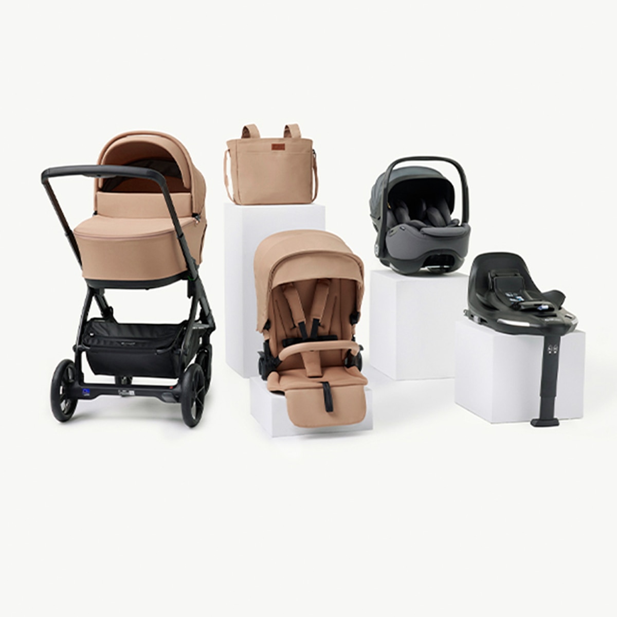 Imagem 0 de Conjunto Jané Keep com carrinho, cadeira auto e acessórios em bege e cinzento