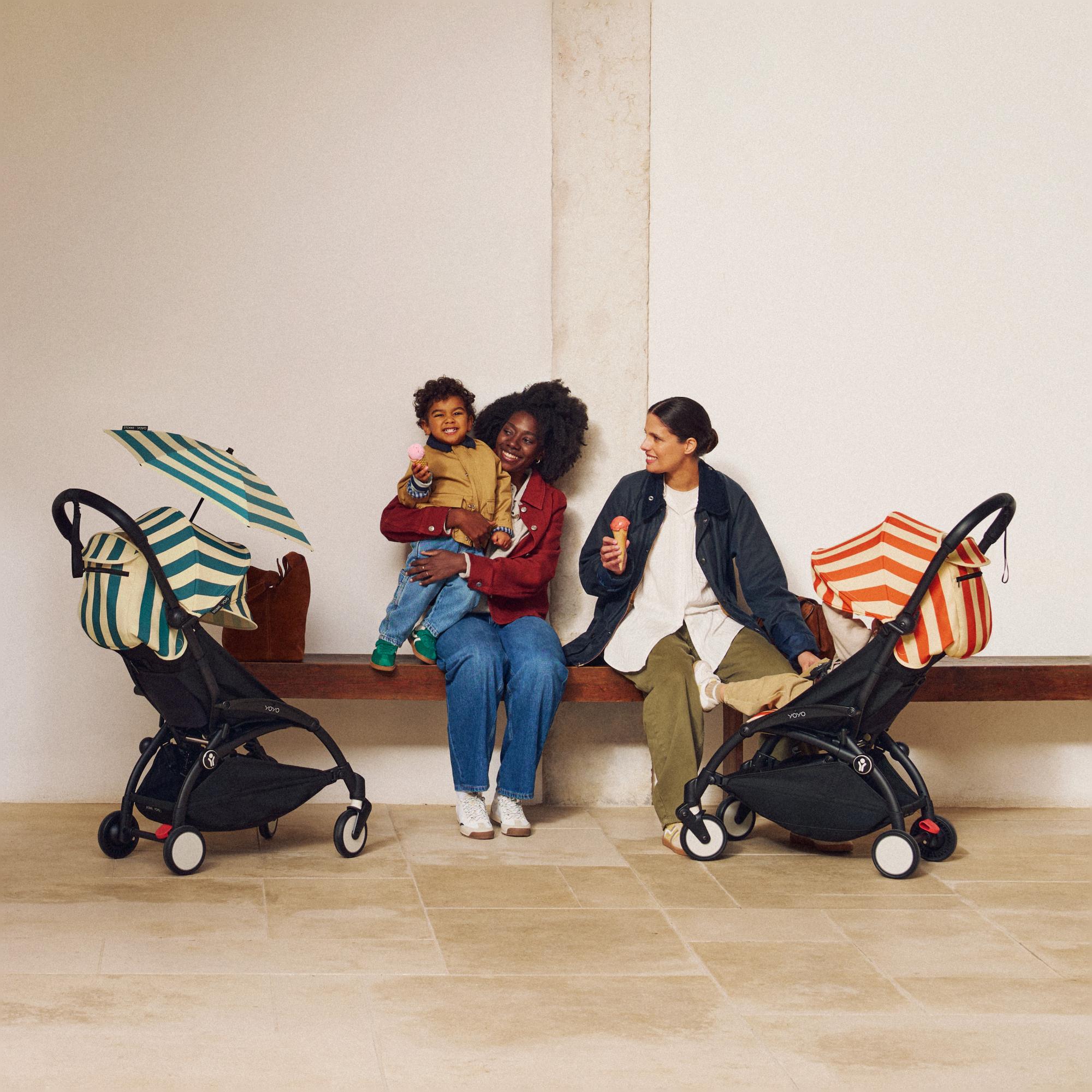 Carrinho de Passeio Stokke® YOYO³ com Chassis Preto e 6+ color pack Coleção Riviera Laranja 9