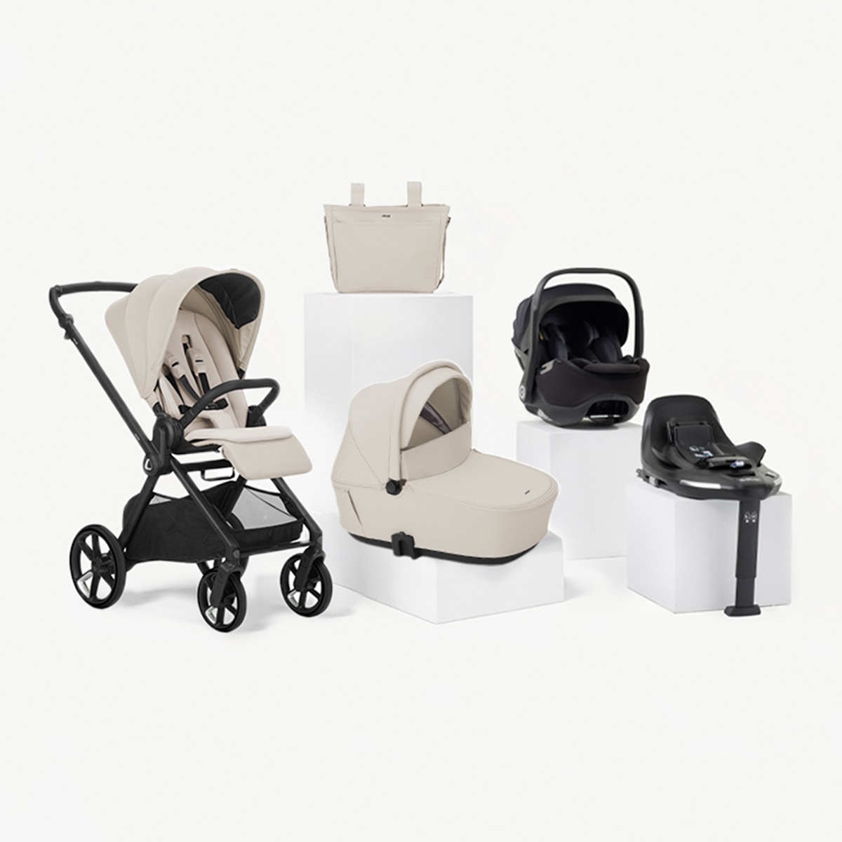 Imagem 0 de Carrinho de Passeio Trio Jané Muum 5 bege + Alcofa Sleep + Cadeira Auto Kombibaby preto + Kombibase