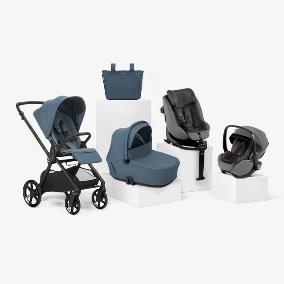 Imagen 0 de Carrito Jané Muum 5 azul + capazo Sleep + portabebé Kombibaby gris + Kombibase + Kombikid gris