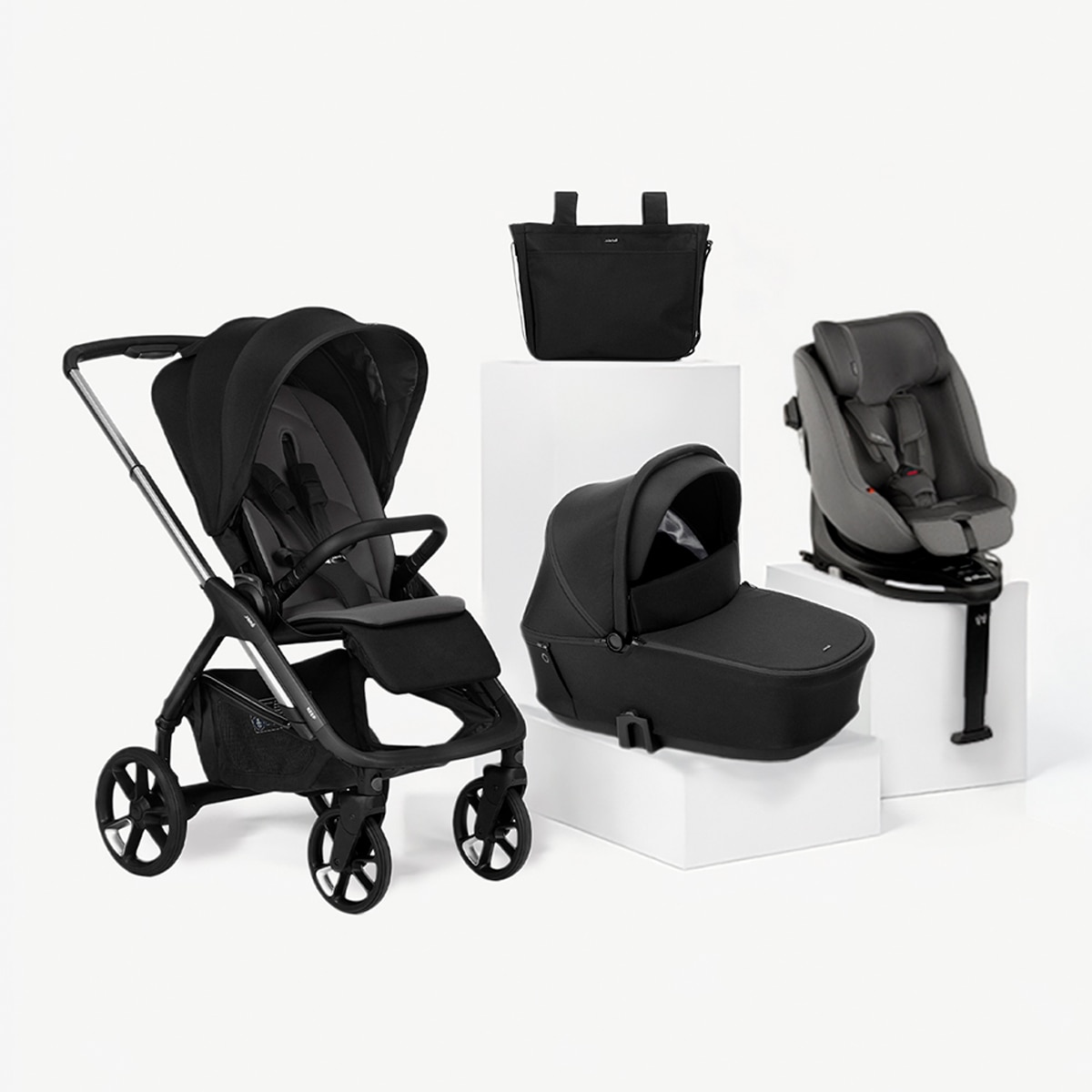 Imagem 0 de Carrinho de Passeio Trio Jané keep 2 preto + Alcofa Sleep + Cadeira Auto Kombifix preto