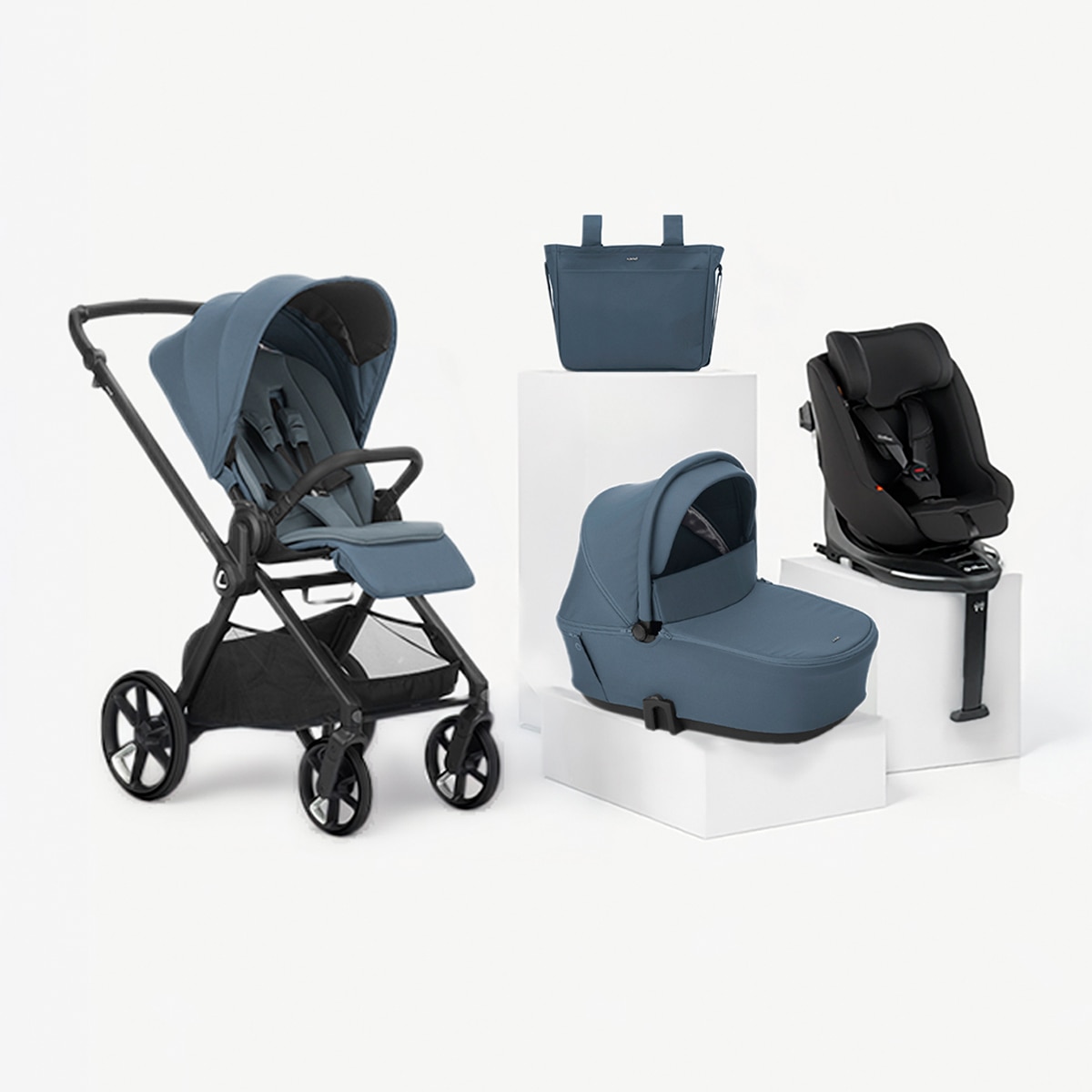 Imagem 0 de Carrinho de Passeio Trio Jané Muum 5 azul + Alcofa Sleep + Cadeira Auto Kombifix preto