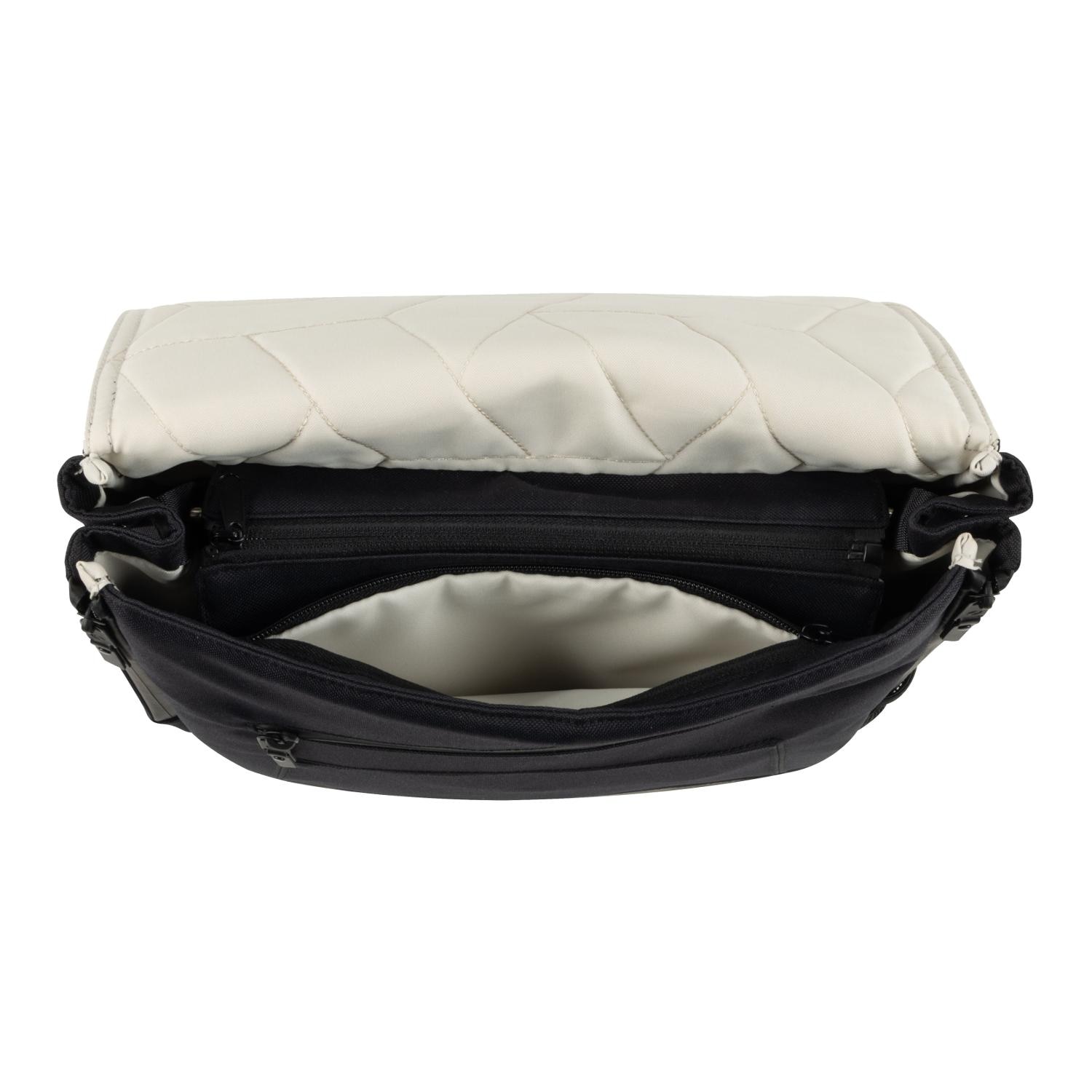 Bolso Cambiador MC CHANGING BACKPACK. 19,5 litros capacidad, 0-4 años - Negro Negro-5