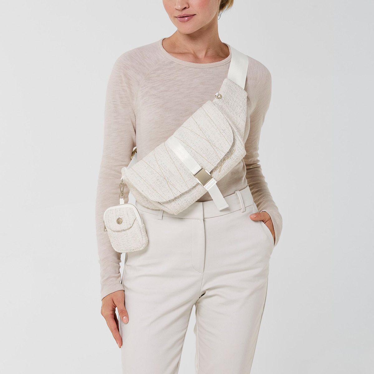 Bolsa de Cintura Belt Bag Bouclé Branco-2