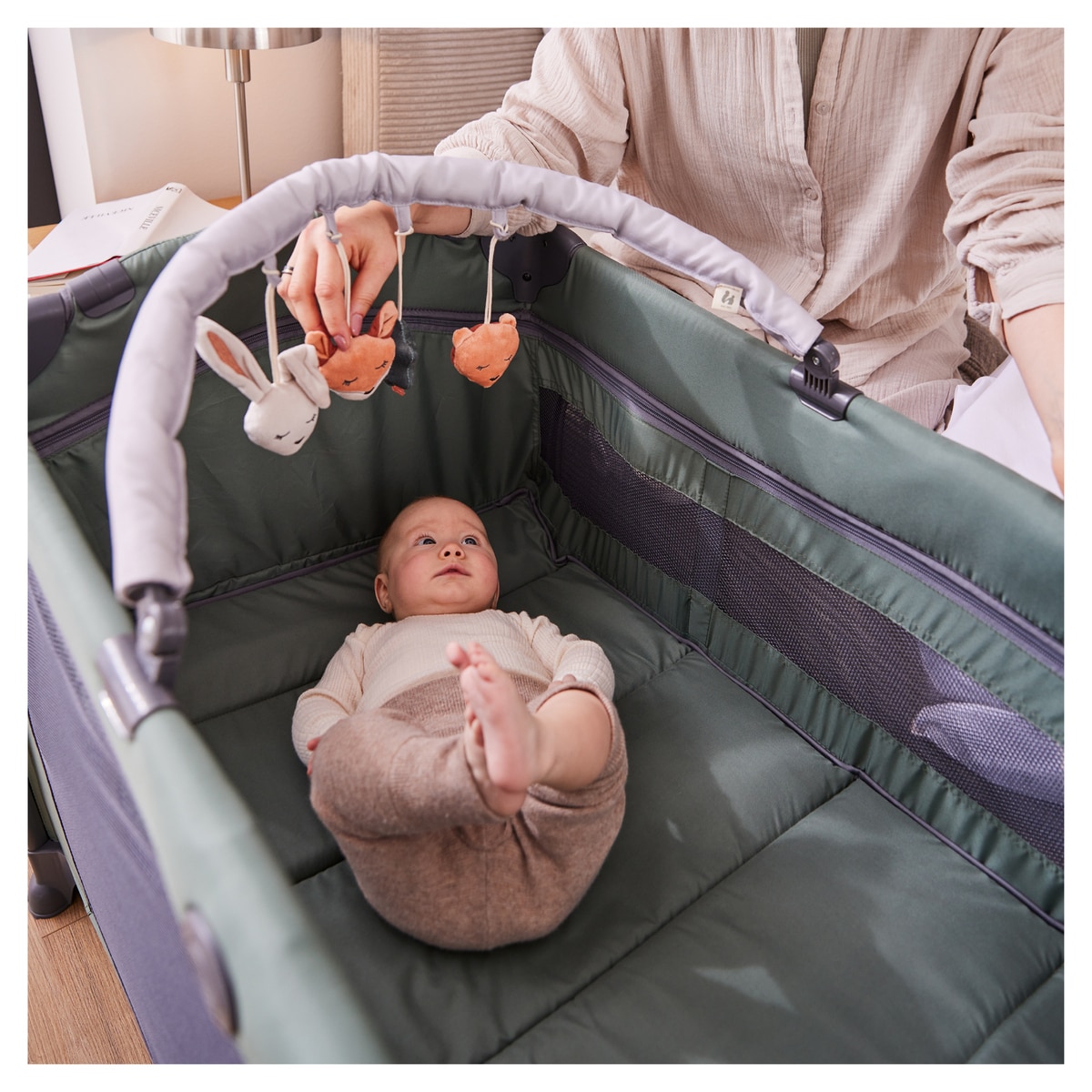 Arco de Brincadeira para Berço de Viagem Travel Bed Mobile Forest Cinzento-claro-24