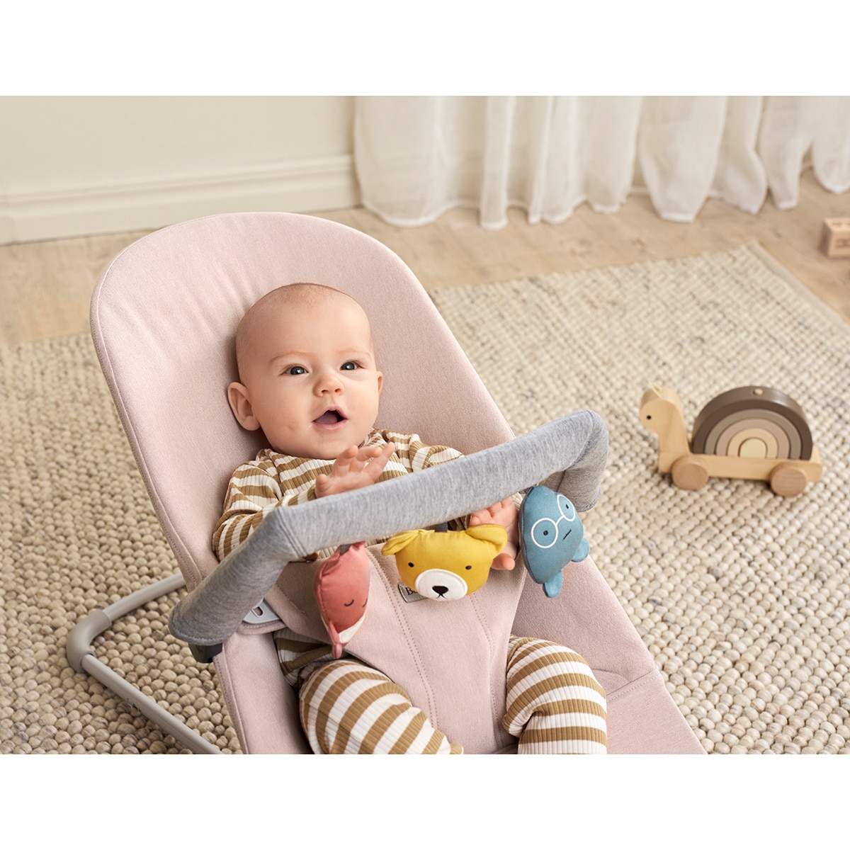 Arco de brincadeiras BabyBjörn Amiguinhos Brincalhões para espreguiçadeira Balance Soft/Bliss cinzento/azul/amarelo Multicolor-3