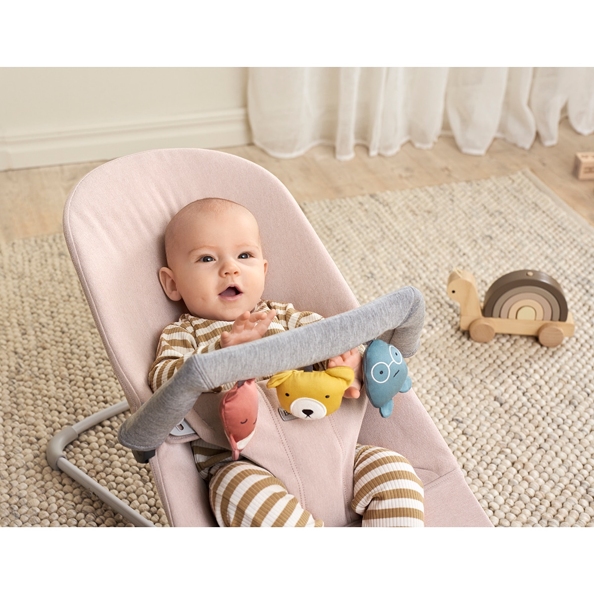 Arco de brincadeiras BabyBjörn Amiguinhos Brincalhões para espreguiçadeira Balance Soft/Bliss cinzento/azul/amarelo Multicolor-3