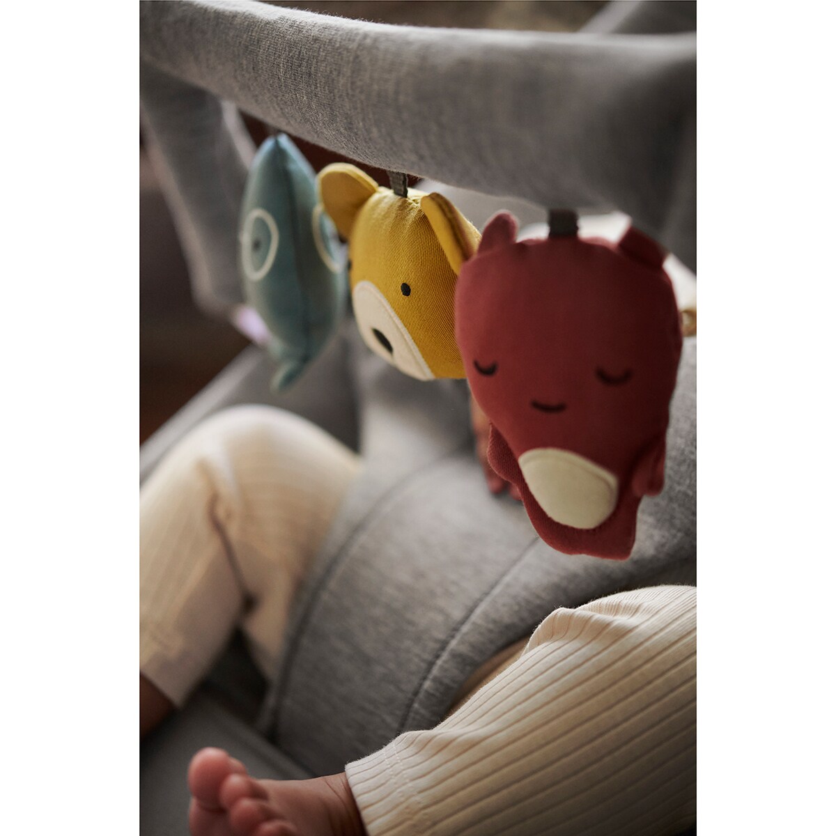 Arco de brincadeiras BabyBjörn Amiguinhos Brincalhões para espreguiçadeira Balance Soft/Bliss cinzento/azul/amarelo Multicolor-8