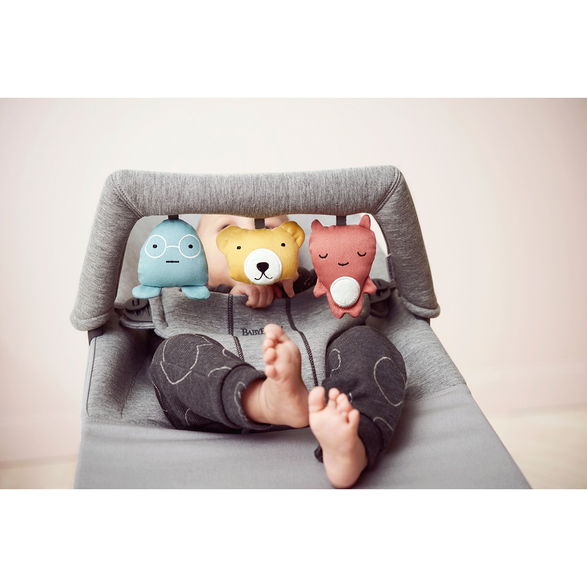 Arco de brincadeiras BabyBjörn Amiguinhos Brincalhões para espreguiçadeira Balance Soft/Bliss cinzento/azul/amarelo Multicolor-9