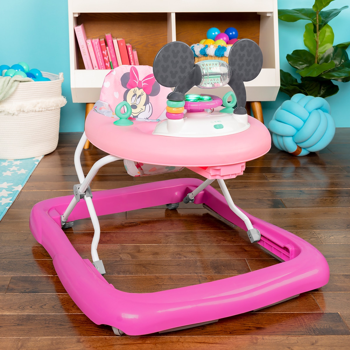 MINNIE MOUSE Tiny Trek™ Andador Forever Besties™ 2-in-1 Andador Rosa-19