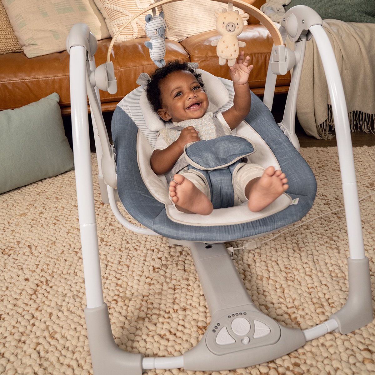 Baloiço Portátil + Ingenuity + Swing 'n Go Portable Swing- Chambray Azul-13