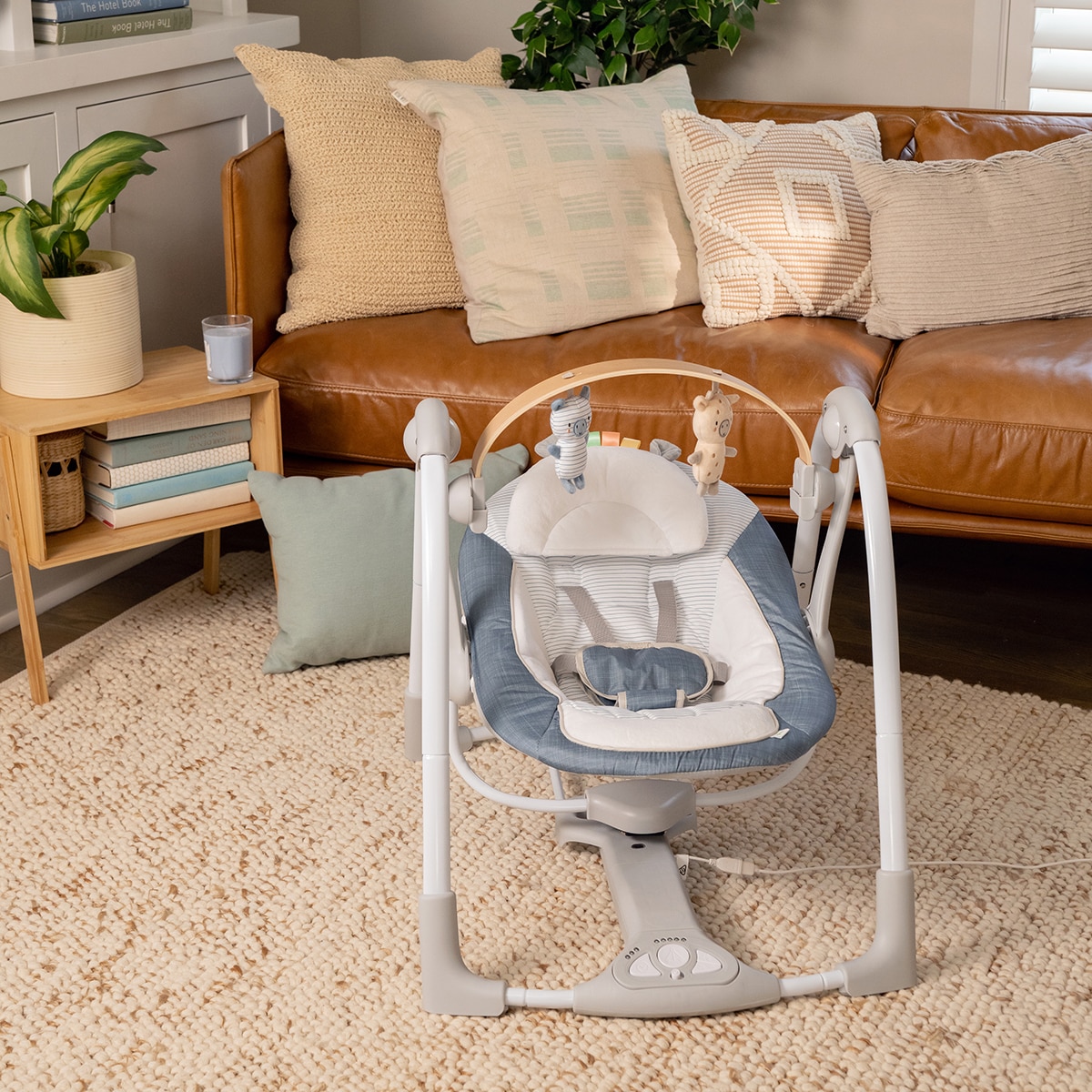 Baloiço Portátil + Ingenuity + Swing 'n Go Portable Swing- Chambray Azul-18